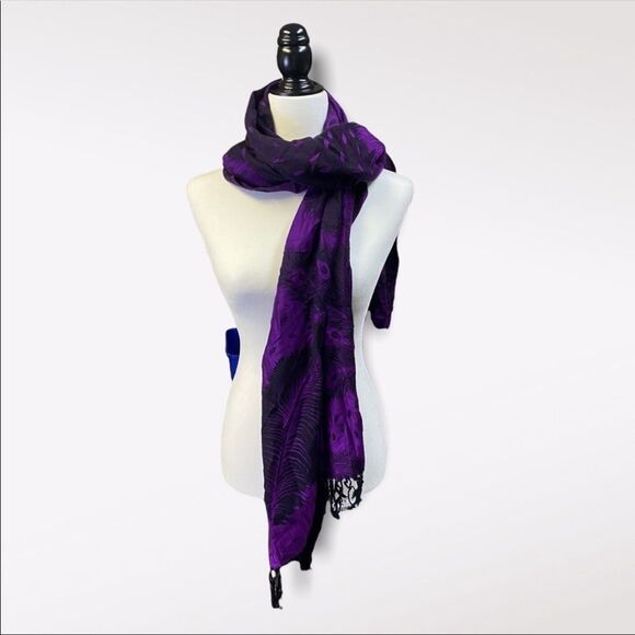 CHRISTINA LEE FRANCE | Purple Peacock Feather Scarf - Picture 1 of 8
